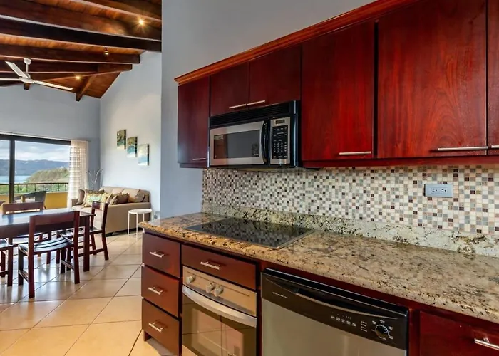 Hébergement de vacances Modern, Immaculate Unit In Flamingo With Spectacular Ocean Views Playa Flamingo