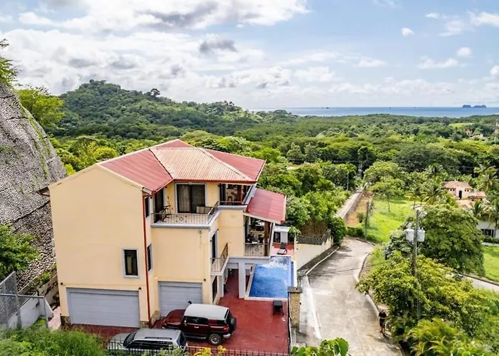 Hébergement de vacances Modern, Immaculate Unit In Flamingo With Spectacular Ocean Views *